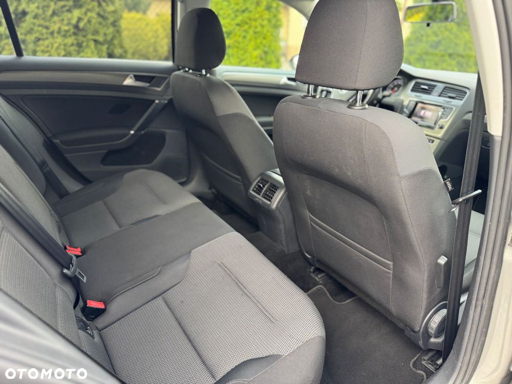 Volkswagen Golf 1.4 TSI United - 17