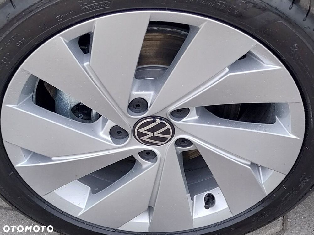 Volkswagen Golf - 12