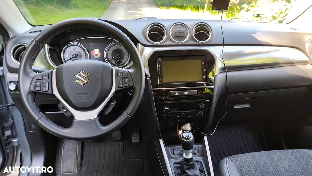 Suzuki Vitara 1.4 Boosterjet MHEV Spirit - 6