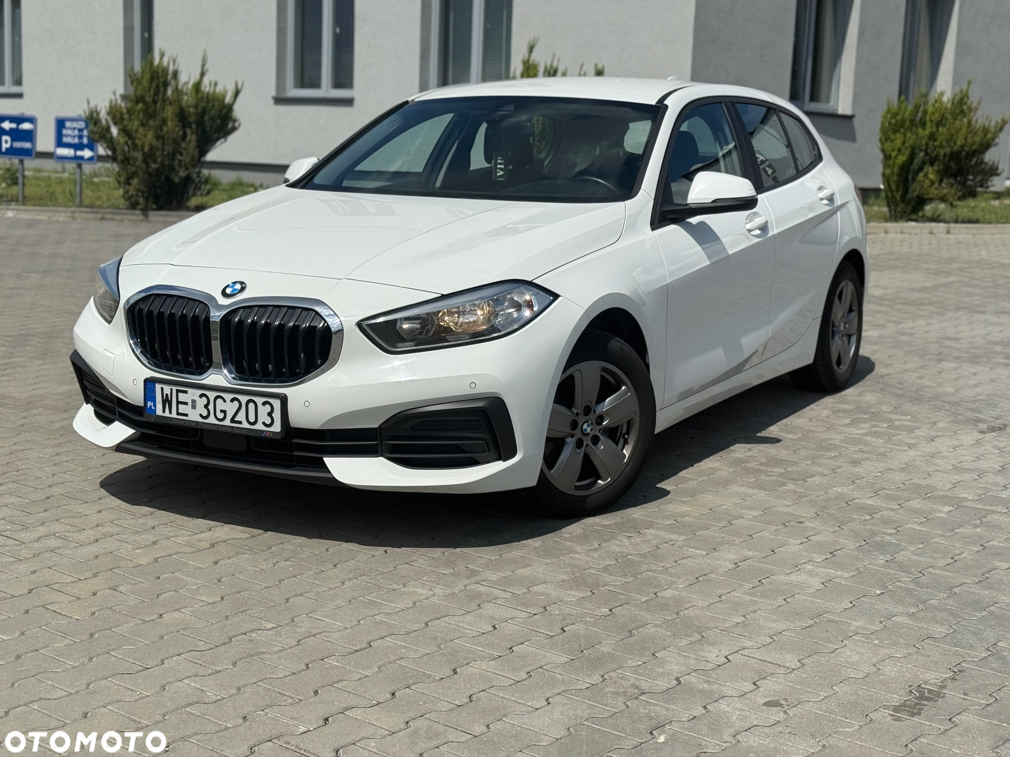 BMW Seria 1 118i - 4