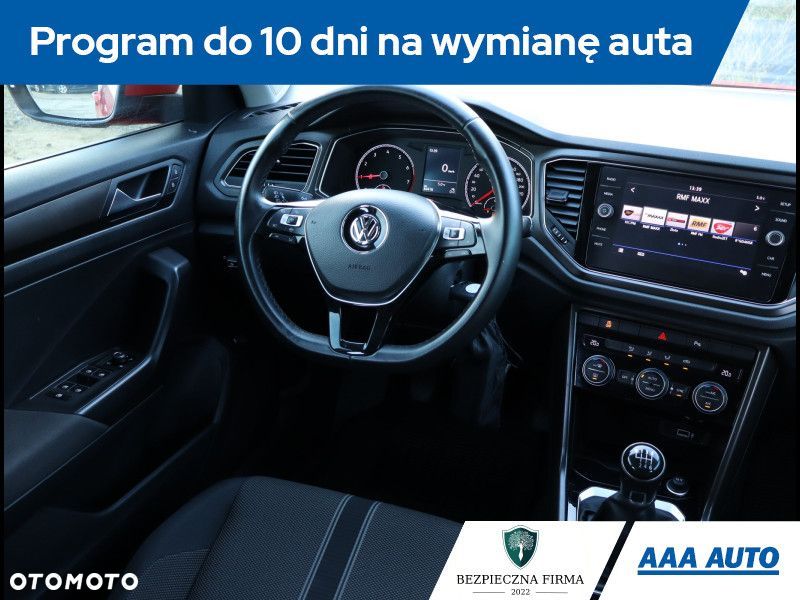 Volkswagen T-Roc - 8