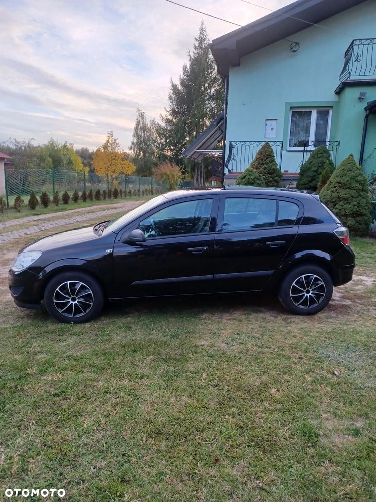 Opel Astra - 2