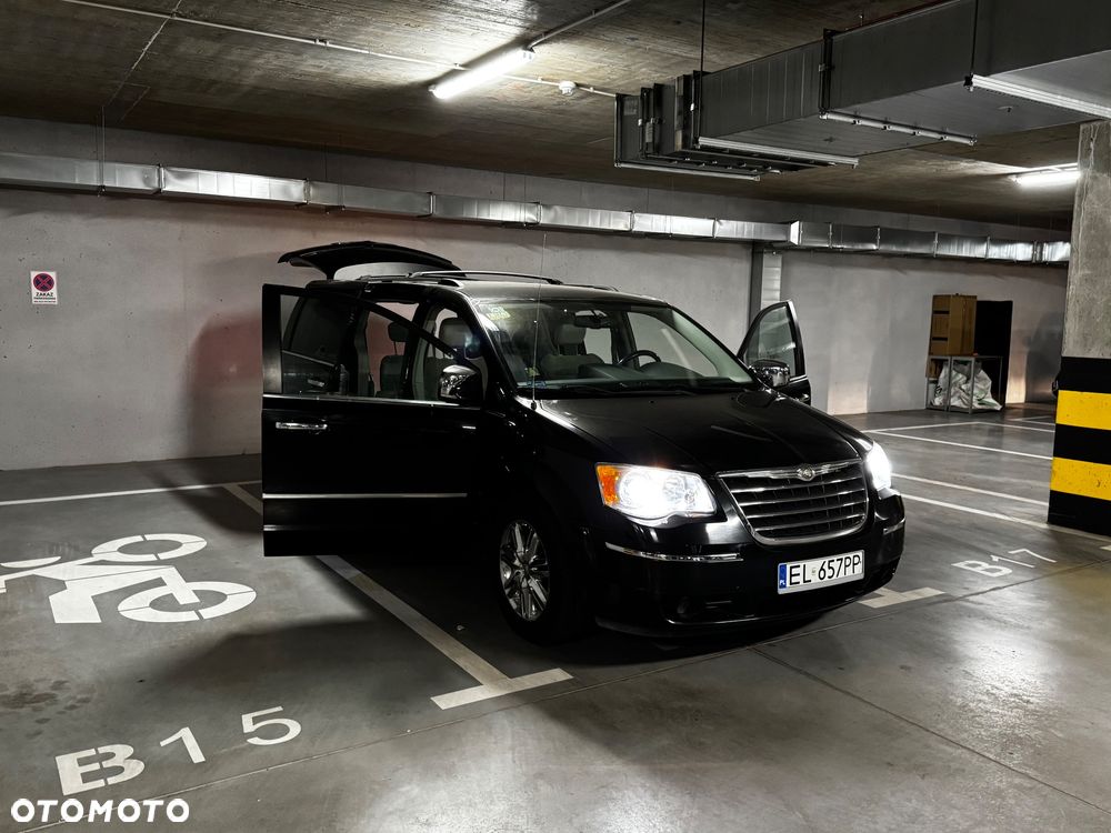 Chrysler Town & Country 4.0 Limited - 22