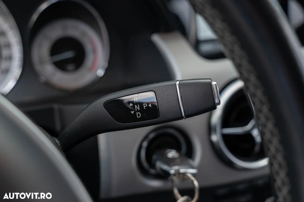 Mercedes-Benz GLK 220 CDI DPF 4Matic BlueEFFICIENCY 7G-TRONIC - 23