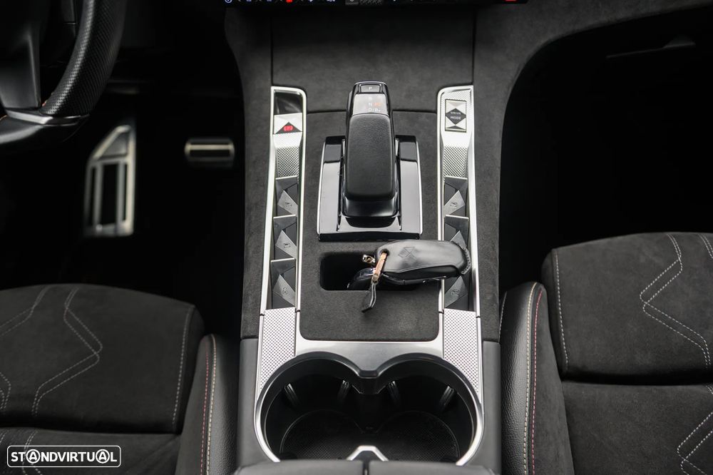 DS DS7 Crossback E-Tense Performance Line EAT8 - 39