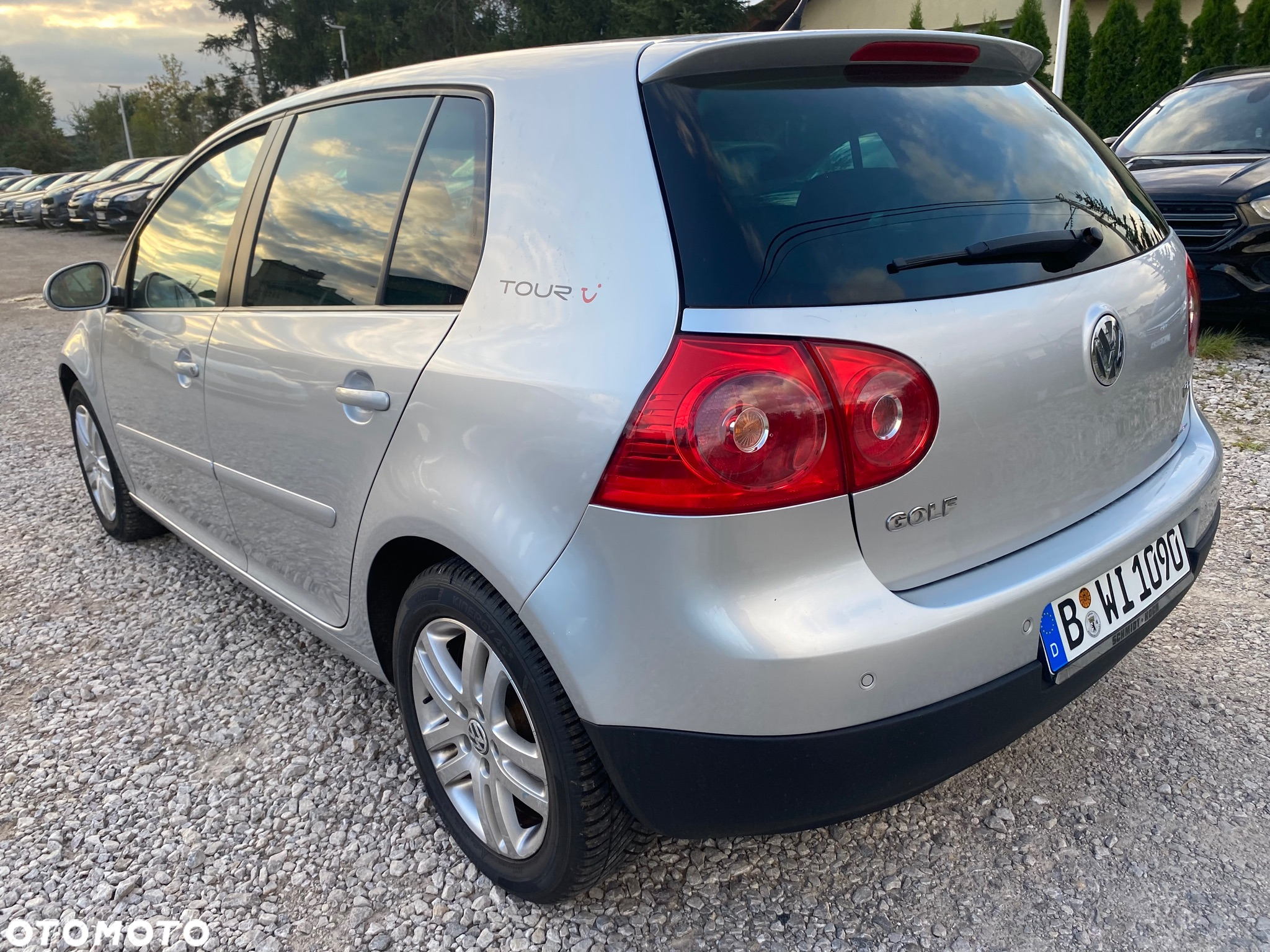 Volkswagen Golf 1.6 United - 4