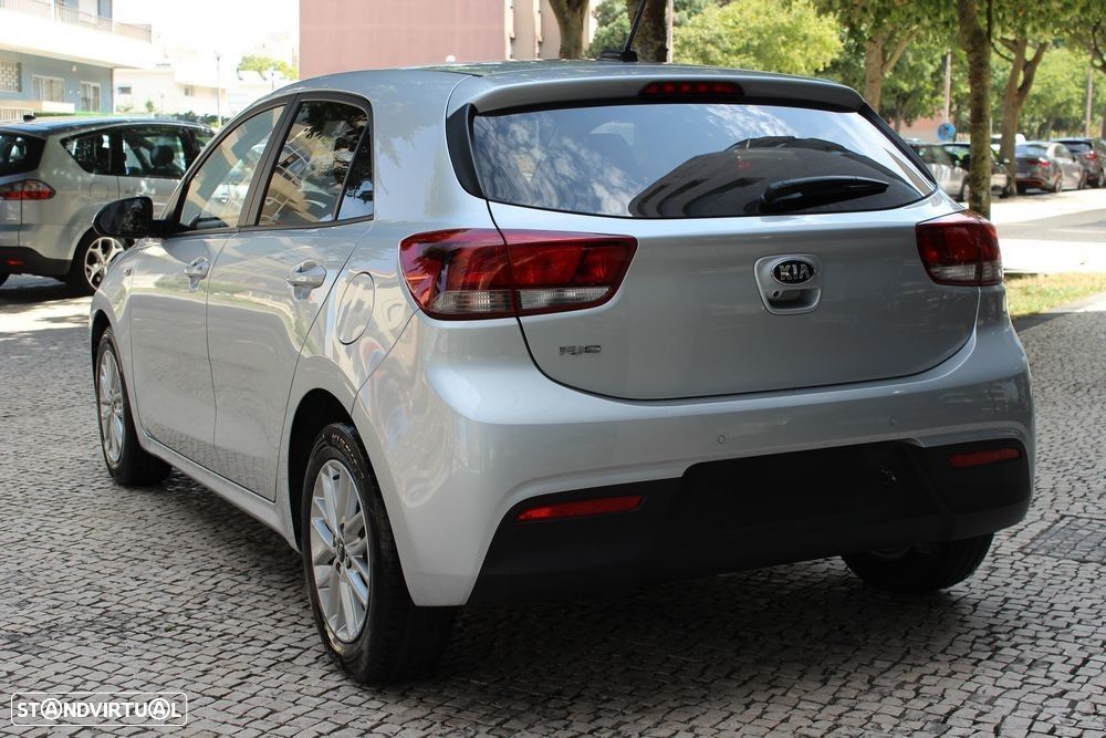 Kia Rio 1.2 CVVT Dynamic - 11