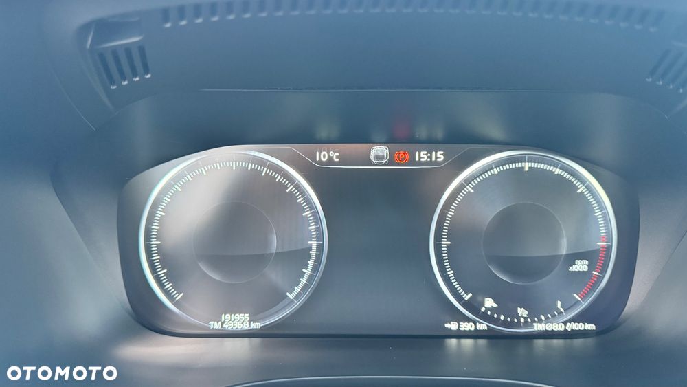 Volvo XC 60 D5 AWD Inscription - 24