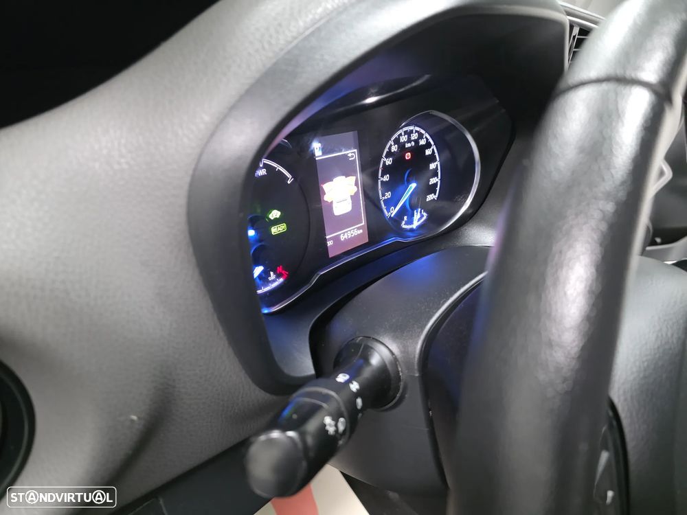 Toyota Yaris 1.5 HSD Comfort +P.Style+P.Techno - 56