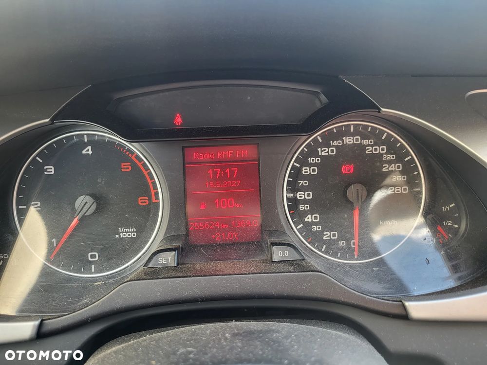 Audi A4 Avant 2.0 TDI DPF Ambiente - 14