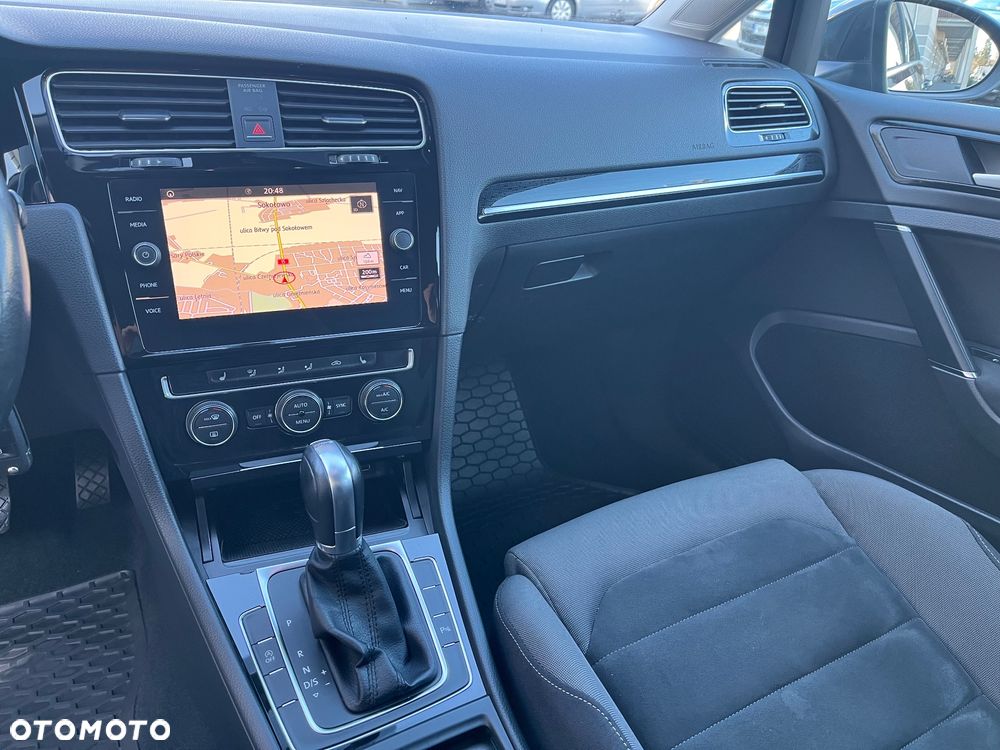 Volkswagen Golf 2.0 TDI (BlueMotion Technology) DSG Comfortline - 28