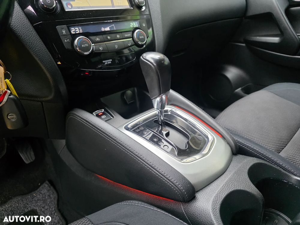 Nissan Qashqai 1.2 DIG-T Xtronic ACENTA - 22