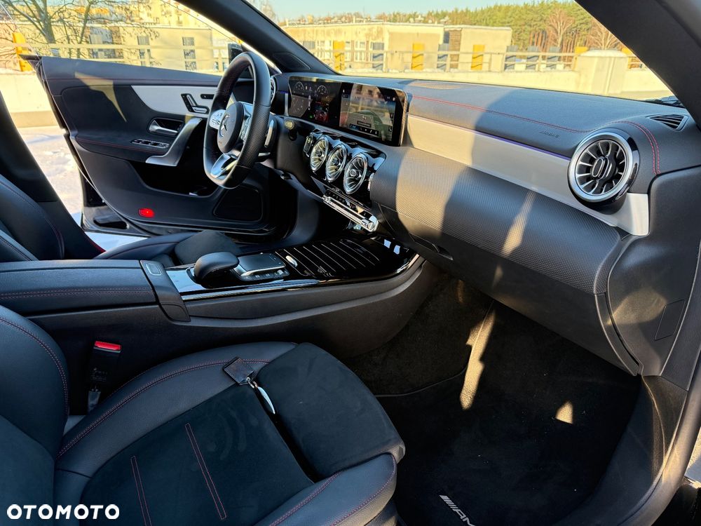 Mercedes-Benz CLA 250 e PHEV AMG Line 8G-DCT - 27