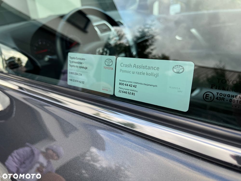 Toyota Avensis 1.8 Premium - 16