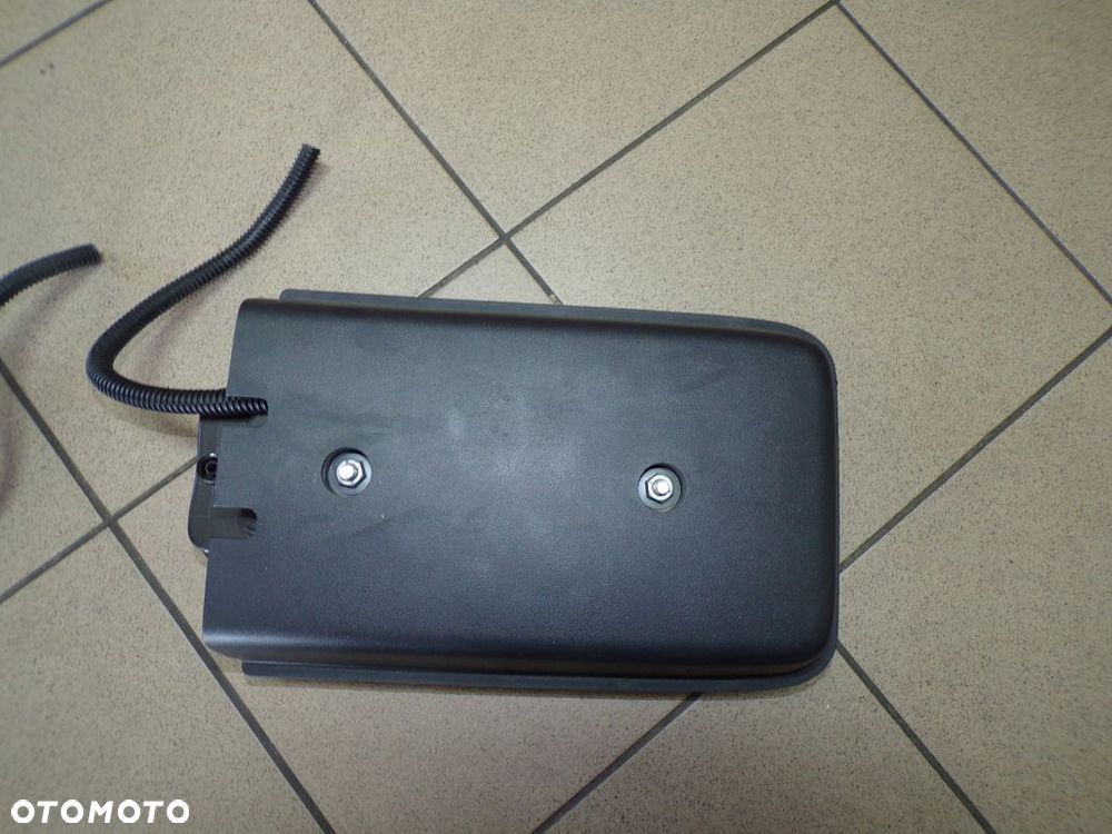 VW T5 T5 LIFT 16- LAMPA TYLNA PRAWA NOWA ORYGINALNA DO RAMY SKRZYNII - 6