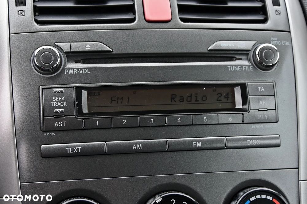 Toyota Auris 1.6 Luna - 22