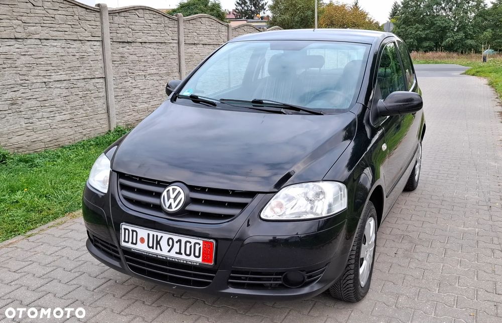 Volkswagen Fox 2004 photo 2