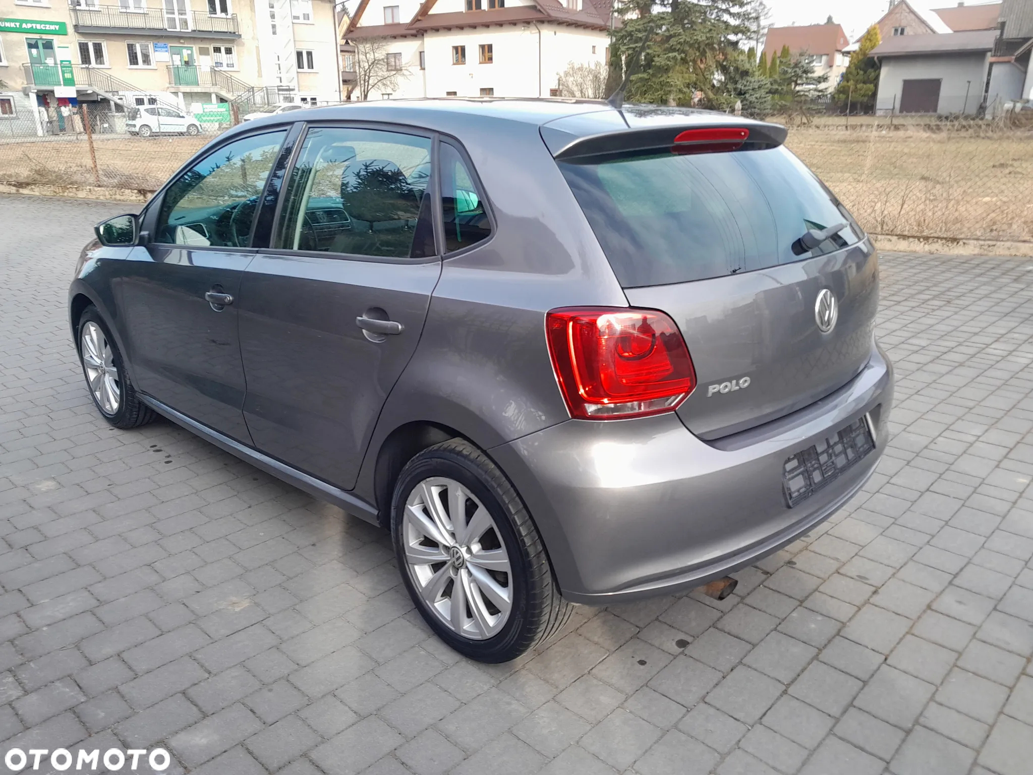Volkswagen Polo 1.6 TDI Blue Motion Style - 6