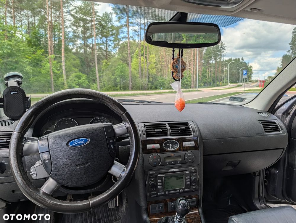 Ford Mondeo 2.5 V6 Ghia X100 / X - 3