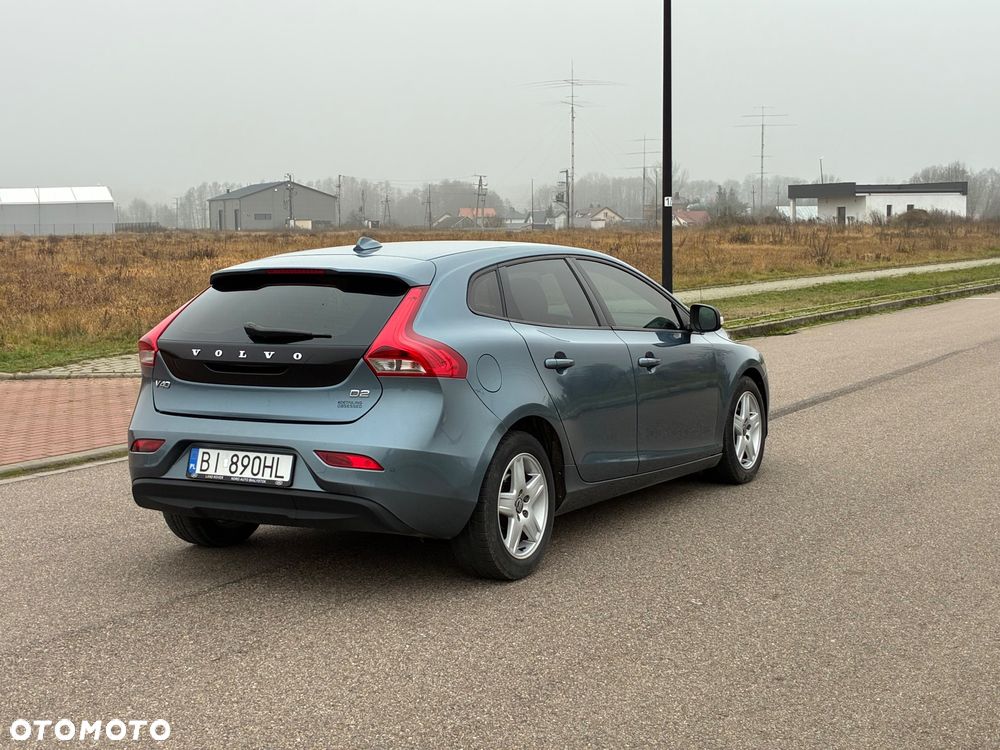 Volvo V40 D2 Momentum - 6