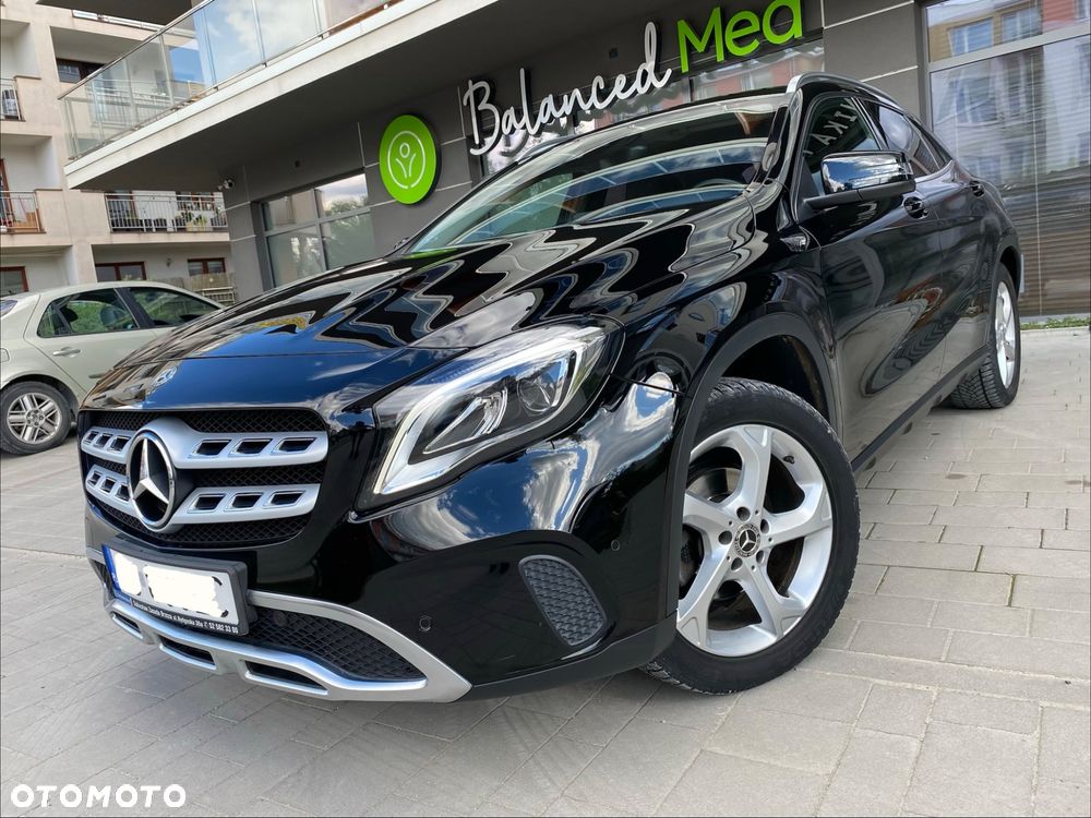 Mercedes-Benz GLA 200 7G-DCT Urban - 20