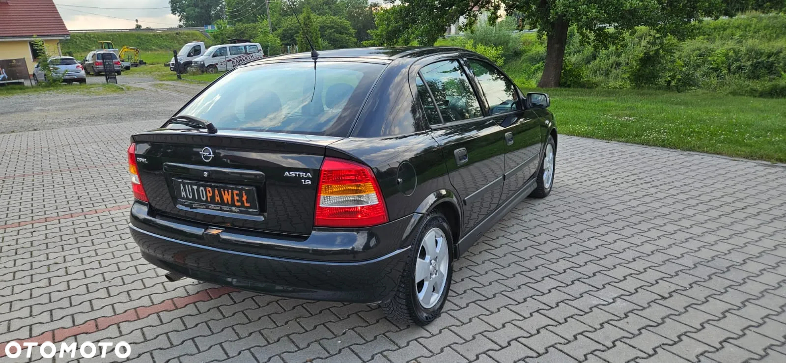 Opel Astra 1.6 Max - 17