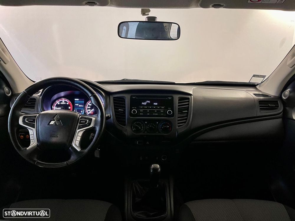 Mitsubishi L200 2.3 DI-D Strakar CD Intense 4WD - 2