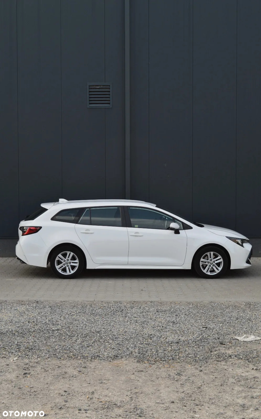 Toyota Corolla 2.0 Hybrid Comfort - 6