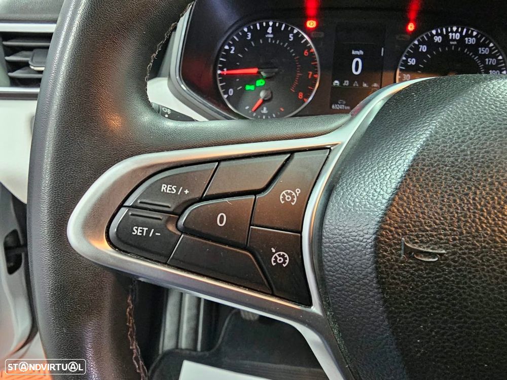 Renault Clio 1.0 TCe Evolution - 15