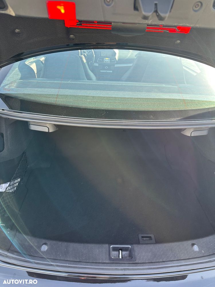 Mercedes-Benz E 200 7G-TRONIC - 19