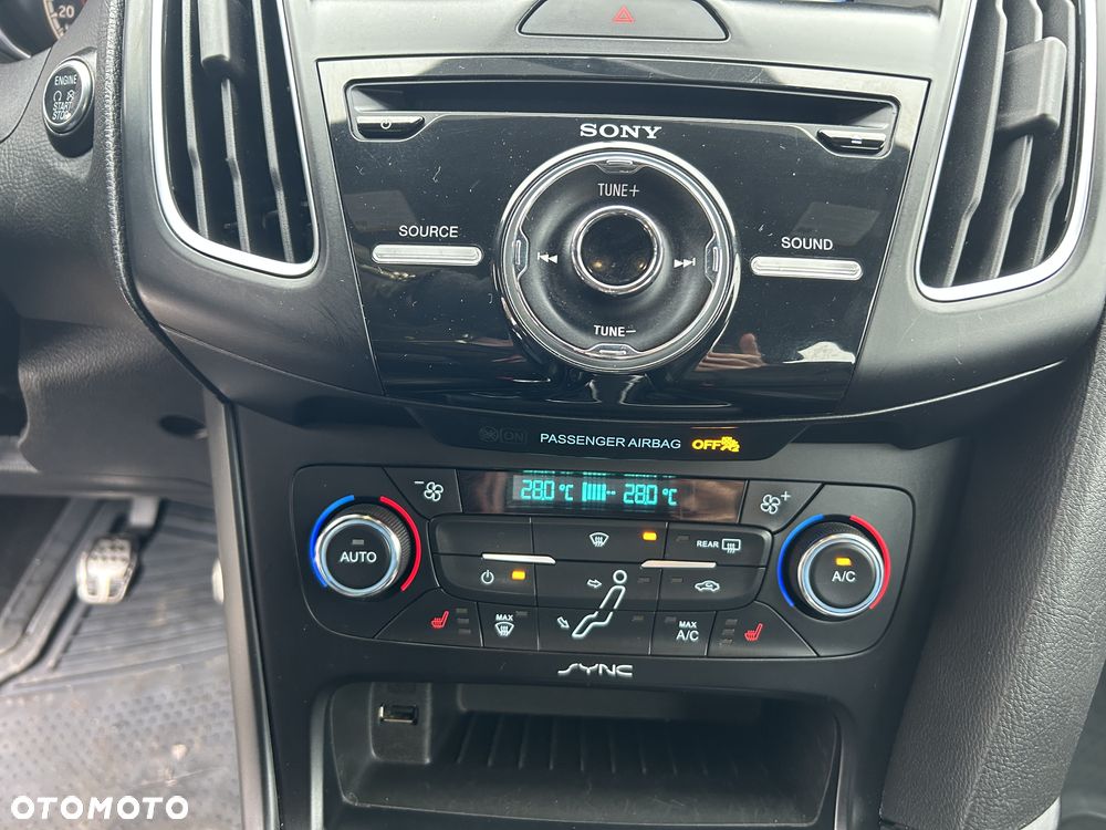 Ford Focus 2.0 EcoBoost ST - 16