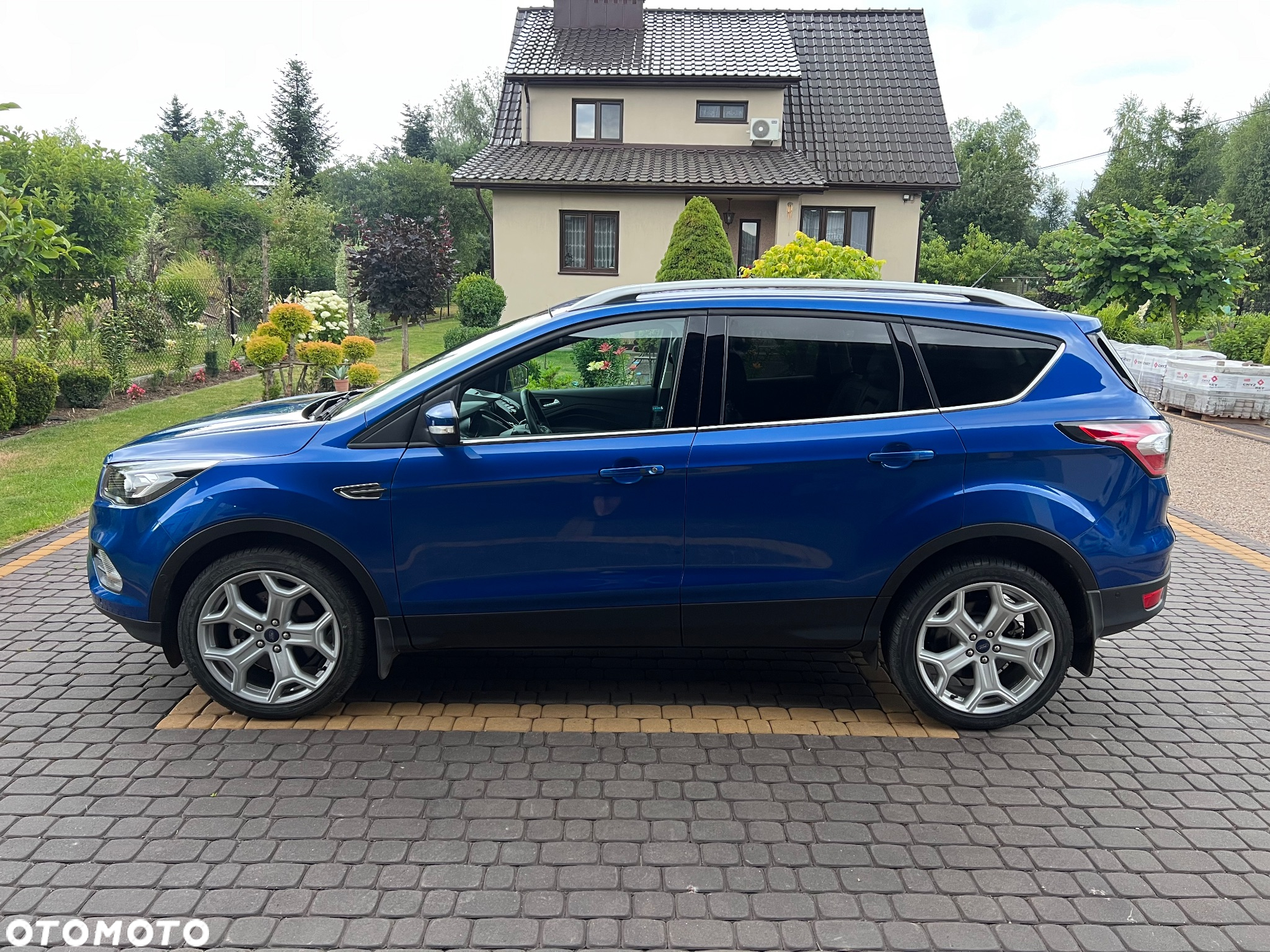 Ford Kuga 1.5 EcoBoost 4WD Titanium - 2