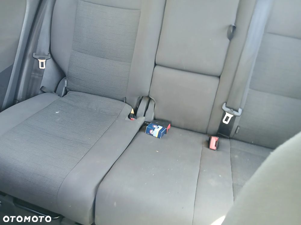 volkswagen golf plus I 1 LC9Z fotel fotele kanapa deska kokpit podsufitka boczek boczki klamka - 7