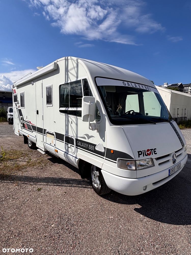 Mercedes-Benz Sprinter Pilote Galaxy 881 - 2