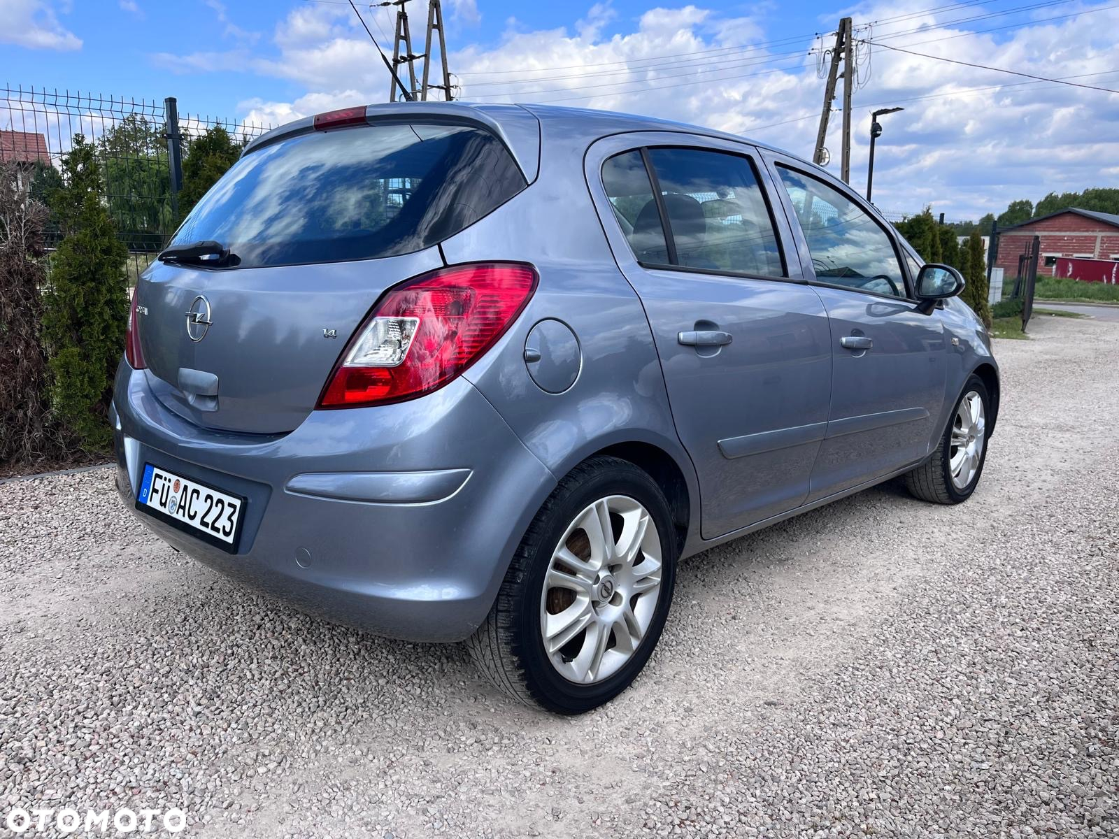 Opel Corsa 1.4 16V - 7