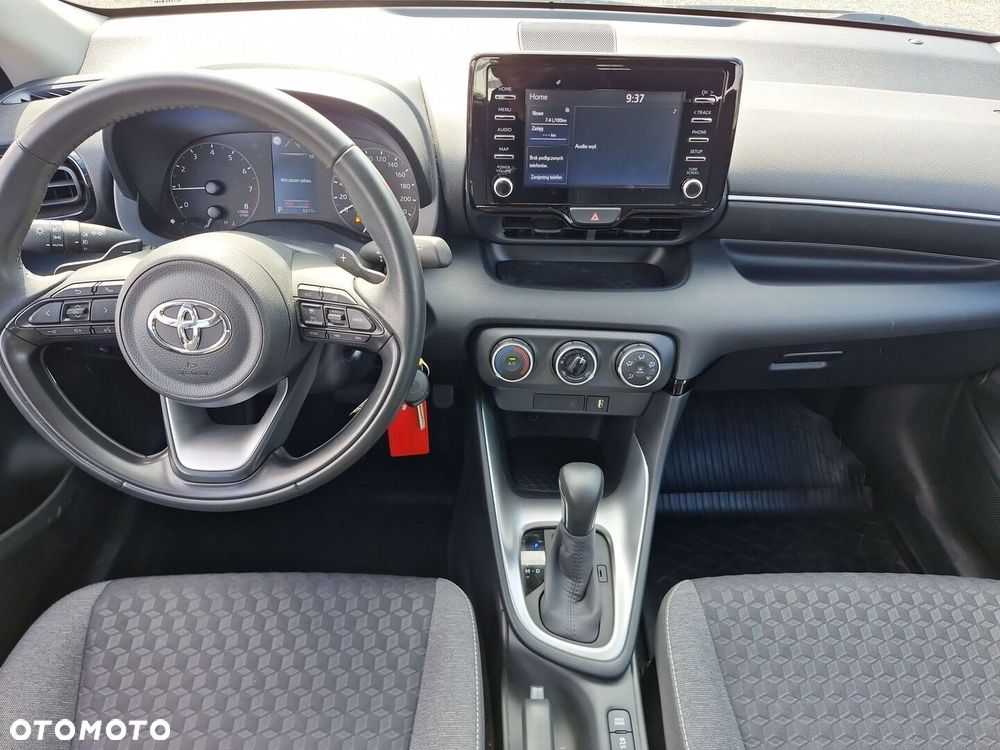 Toyota Yaris 1.5 Comfort CVT - 12