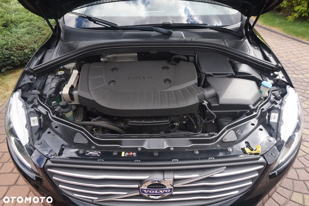 Volvo XC 60 D5 AWD Summum - 16