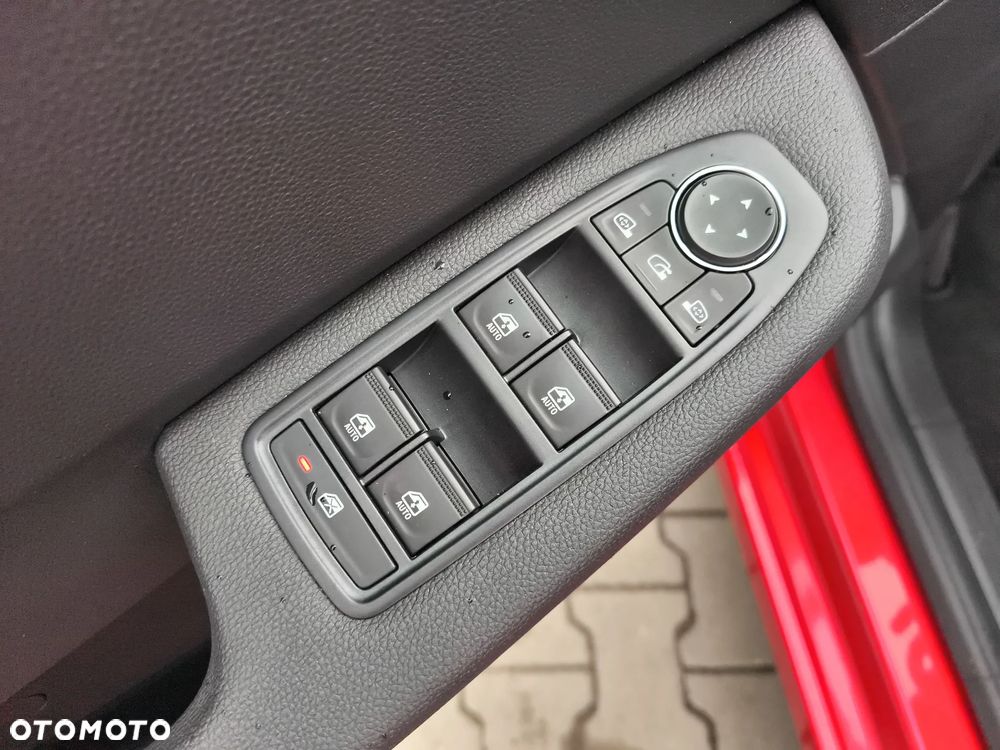 Mitsubishi Colt 1.0T Invite Style Cold - 23