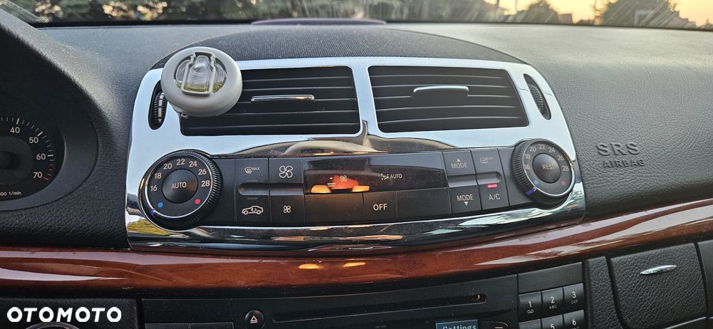 Mercedes-Benz Klasa E 200 Kompressor Automatik Avantgarde - 30