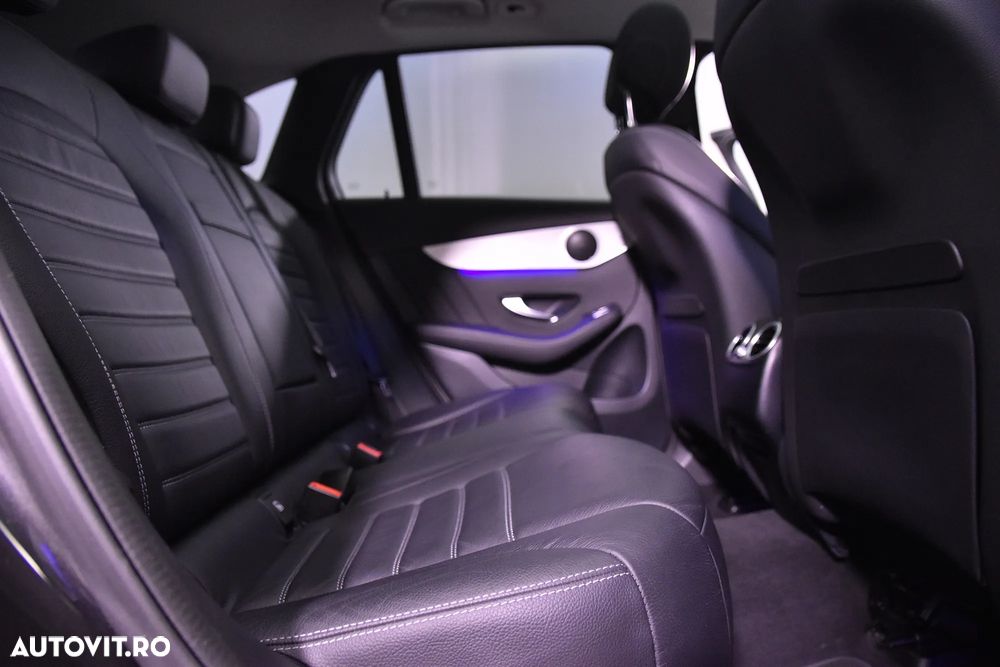 Mercedes-Benz GLC 300 d 4Matic 9G-TRONIC AMG Line - 12
