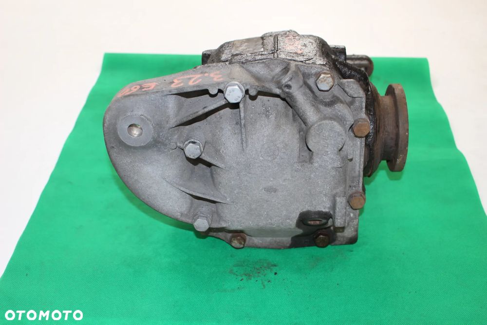 BMW E60 E61 DYFER TYŁ 7560591 3.23 - 3