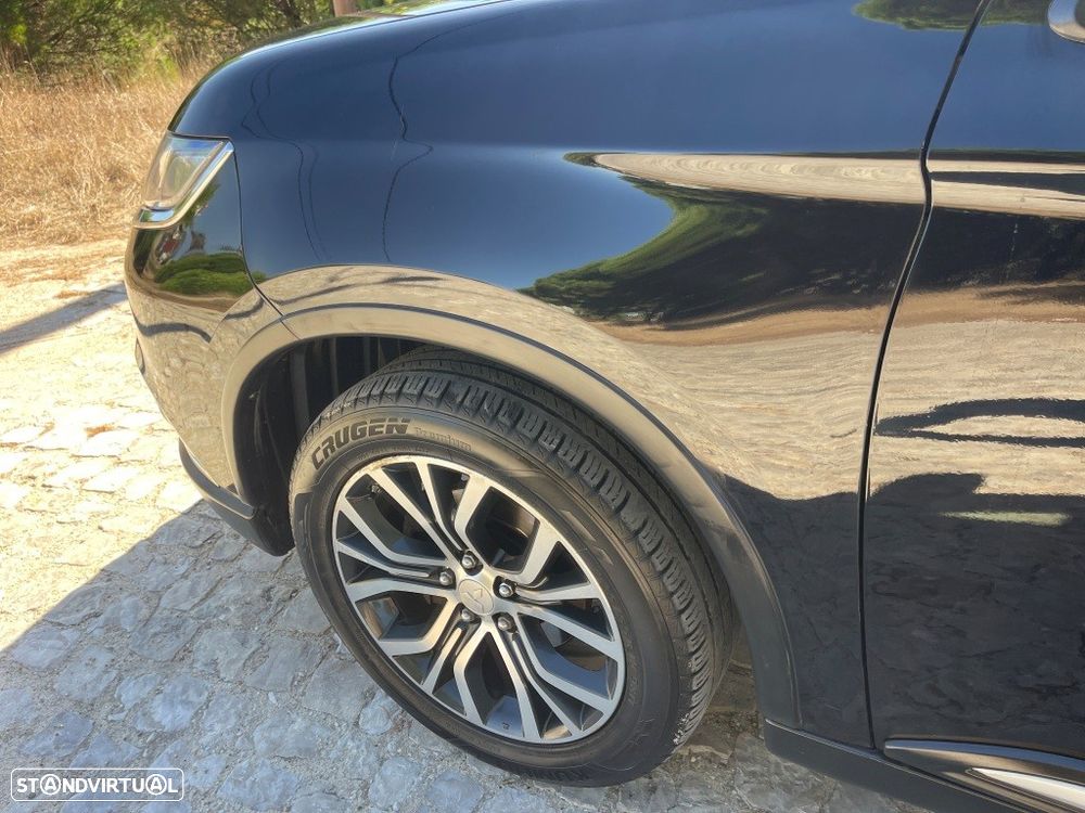 Mitsubishi Outlander 2.2 DI-D Instyle Navi - 8