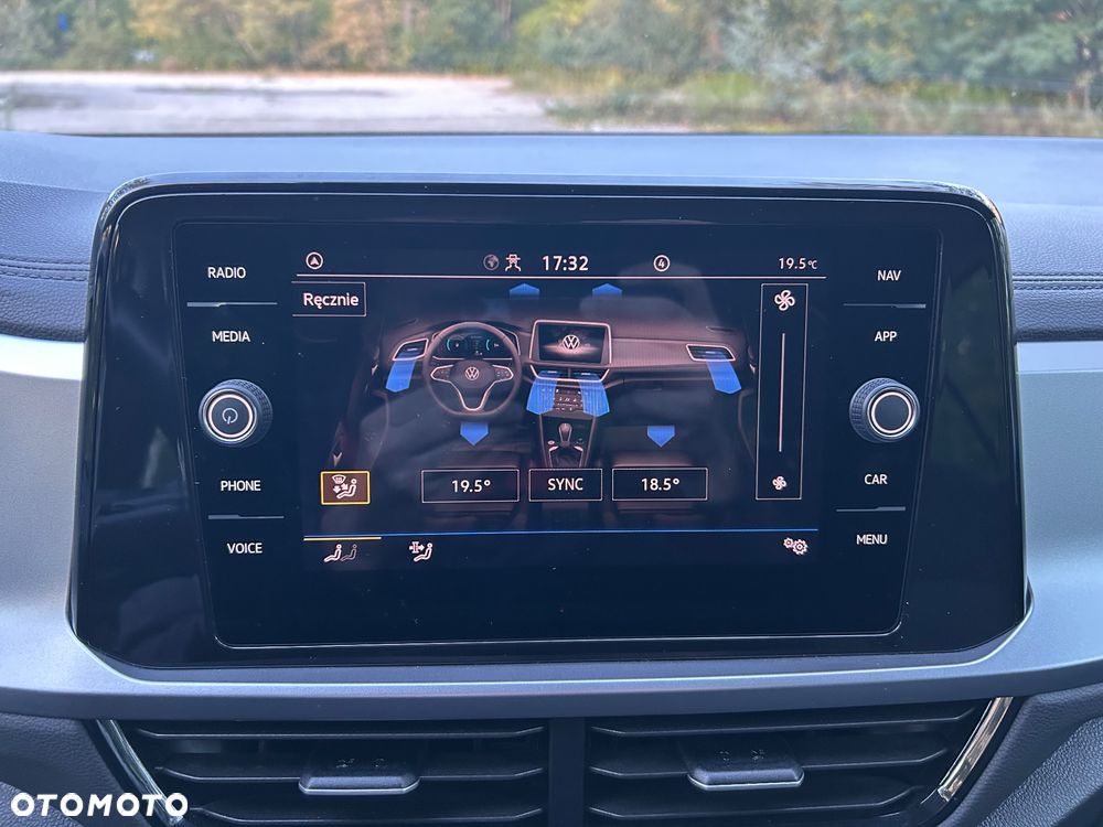 Volkswagen T-Roc 1.5 TSI Life Plus DSG - 21