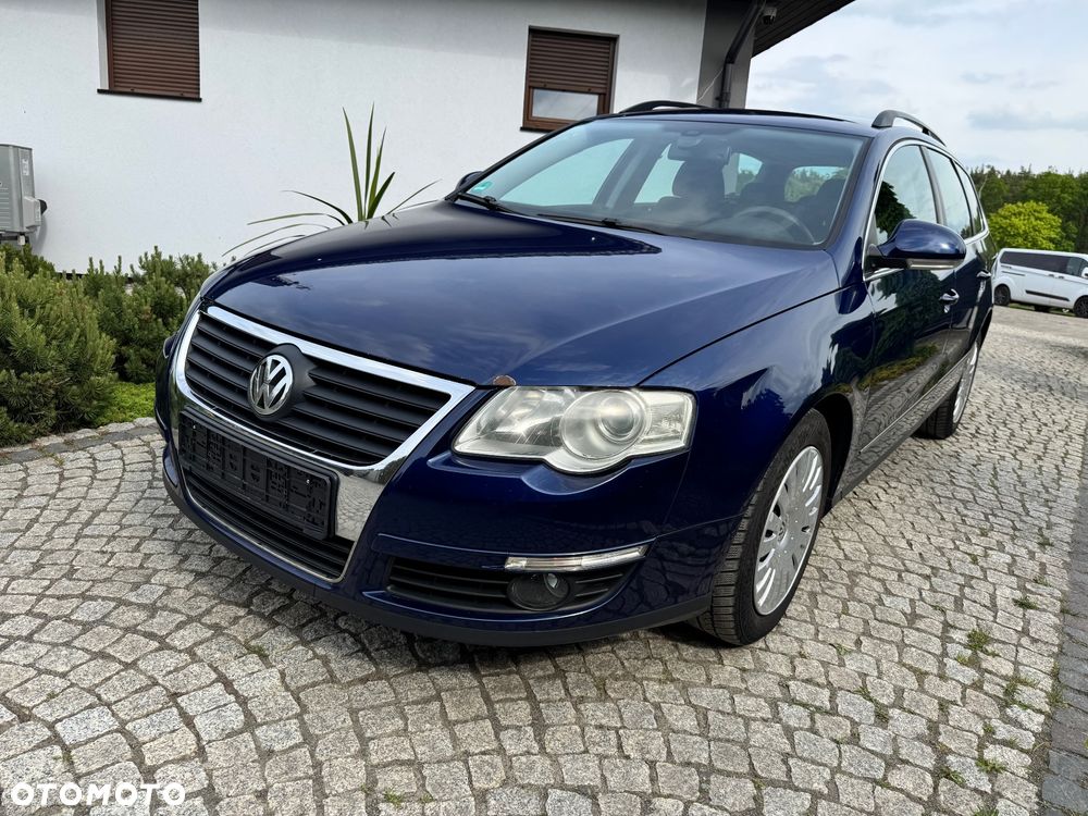Volkswagen Passat - 4