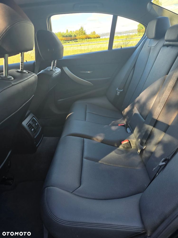 BMW Seria 3 - 14
