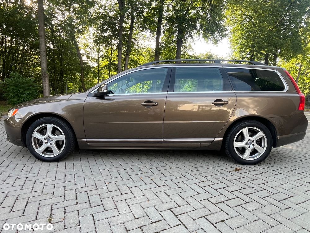 Volvo V70 D4 Momentum - 4