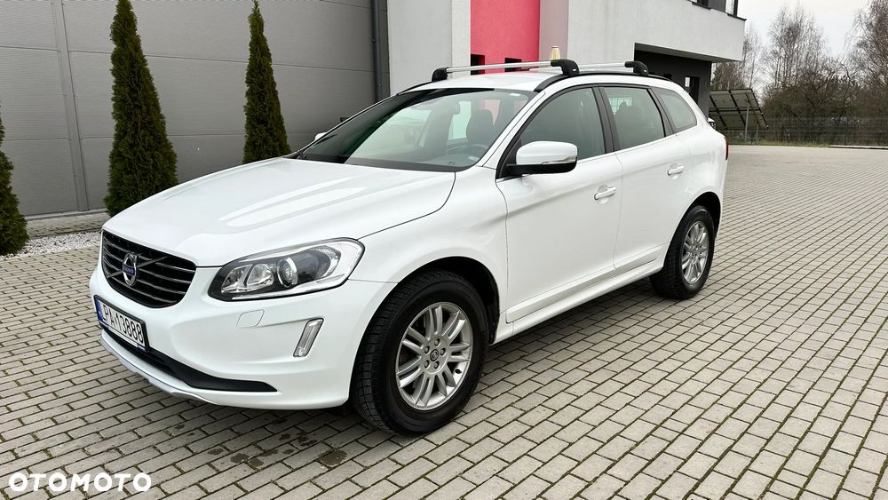 Volvo XC 60 D5 AWD Momentum - 3