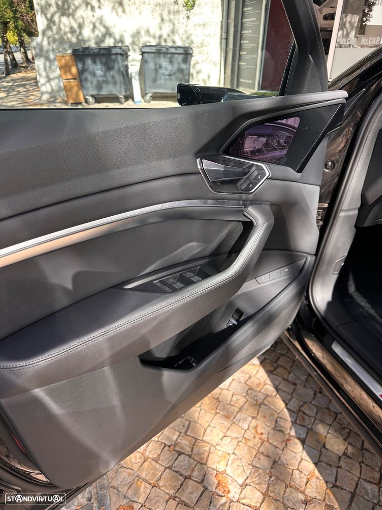 Audi e-tron Sportback - 13