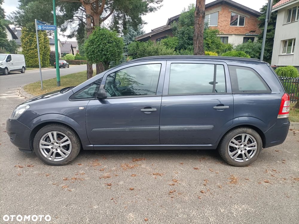 Opel Zafira - 15
