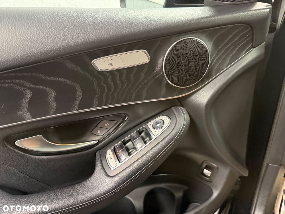 Mercedes-Benz GLC 200 4Matic 9G-TRONIC AMG Line - 18